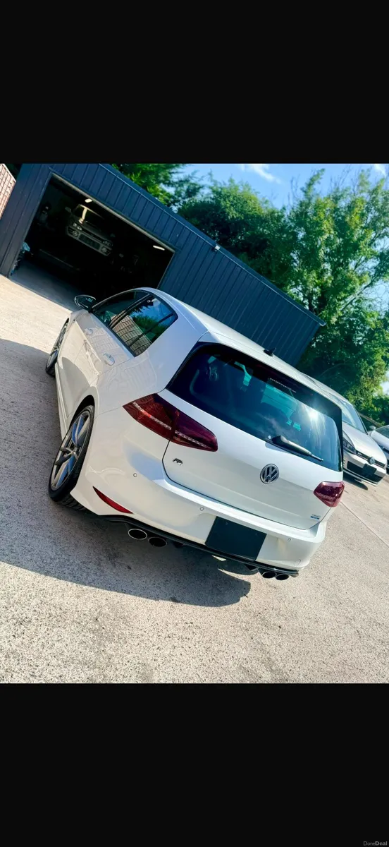 2017 Volkswagen Golf R Carbon Edition - Image 3