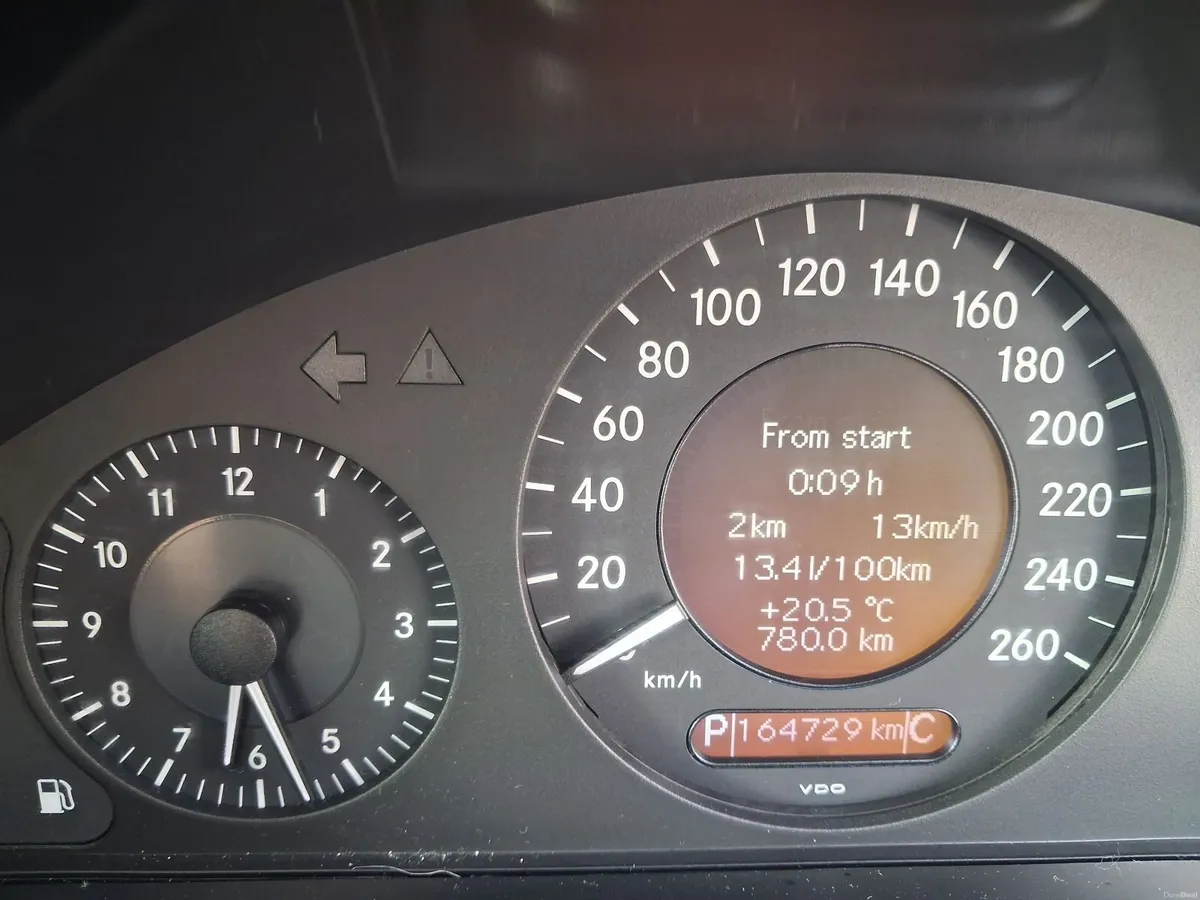 Merc-Benz E-Class 2007 - very low mileage - Image 3