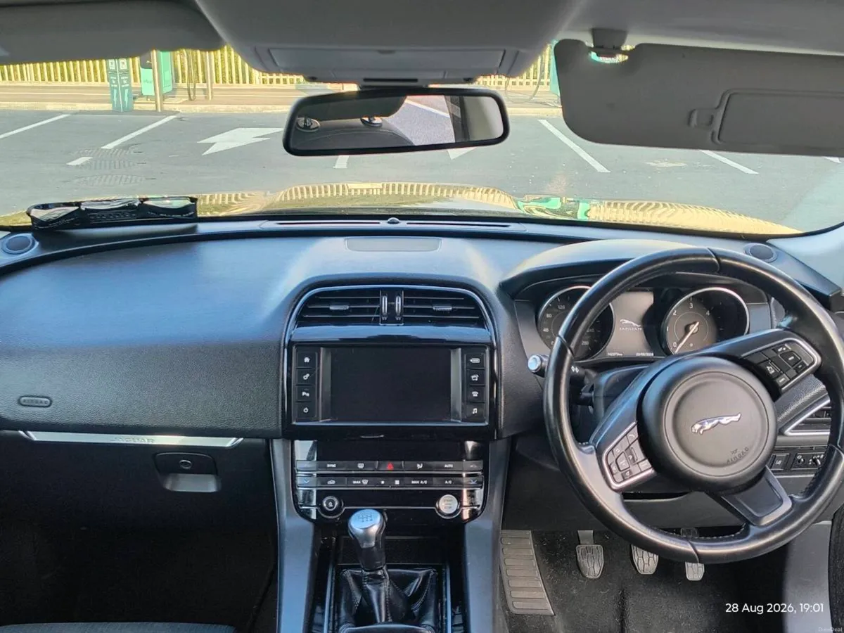Jaguar F-Pace - Image 3