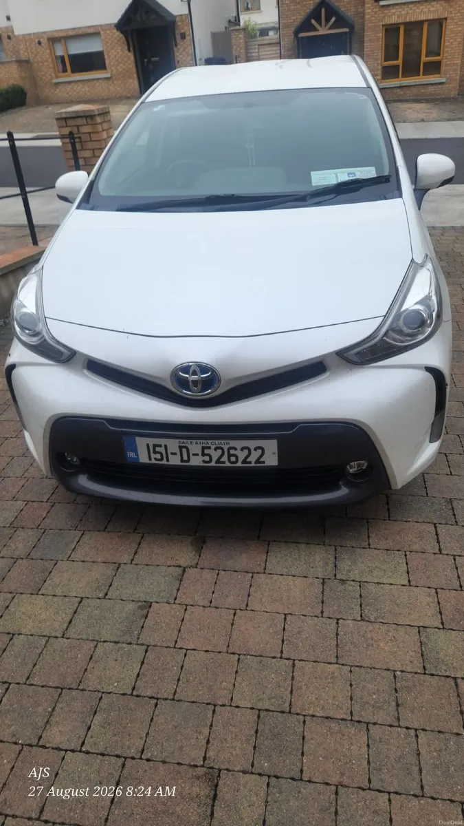TOYOTA PRIUS ALPHA 1.8 HYBRID 7 SEATER-Year 2015 - Image 2