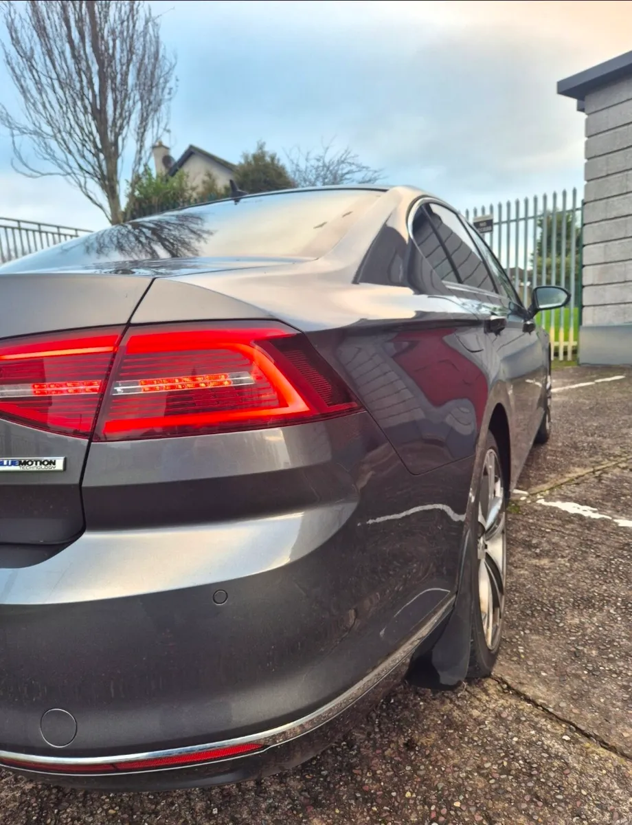 VOLKSWAGEN PASSAT 2.0 TDI GT BLUEMOTION 150PS 4DR - Image 4
