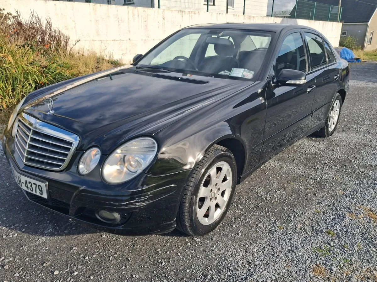 Merc-Benz E-Class 2007 - very low mileage - Image 5
