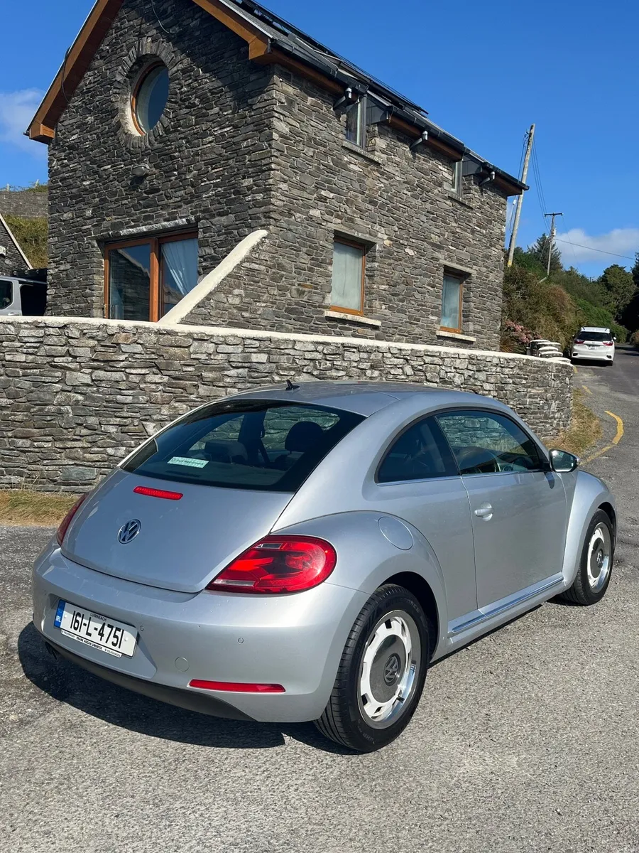 Volkswagen Beetle 2016 - Image 3