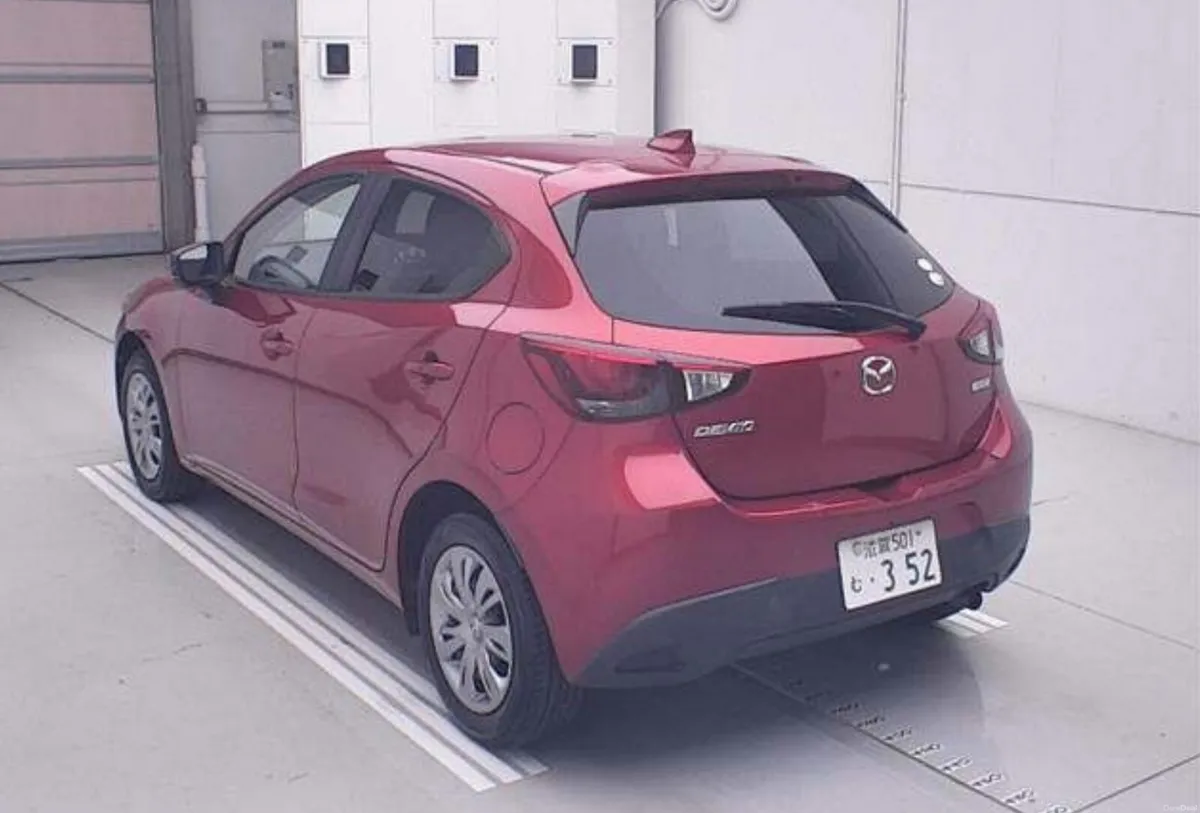 172 Mazda Demio 1.3 Petrol Automati 58000 kms Fres - Image 2