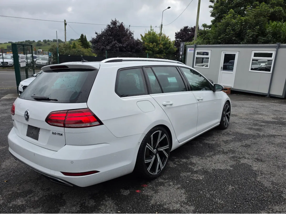 Volkswagen Golf SPECIAL OFFER ESTATE 2.0 TDI COMFO - Image 2