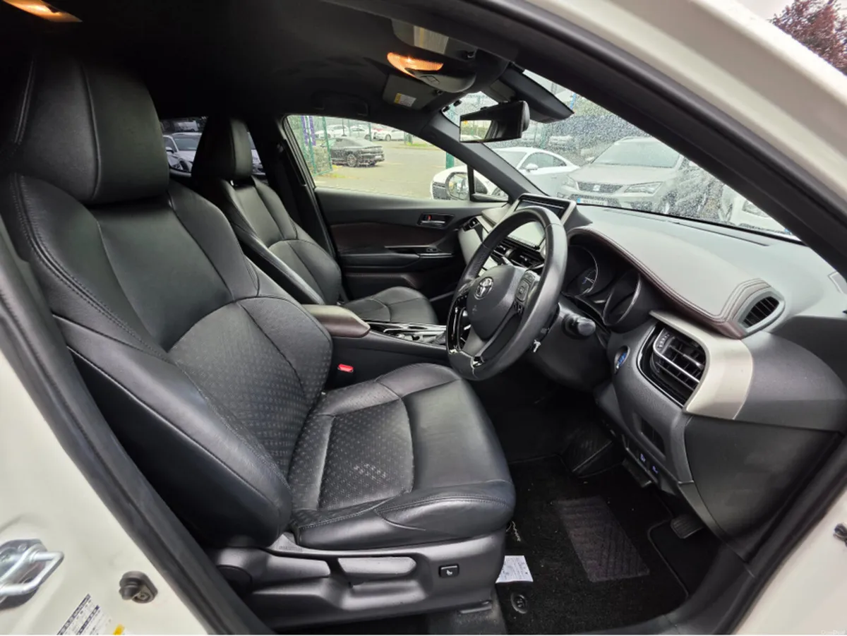 Toyota C-HR SELF CHARGING HYBRID-   - HALF LEATHER - Image 6