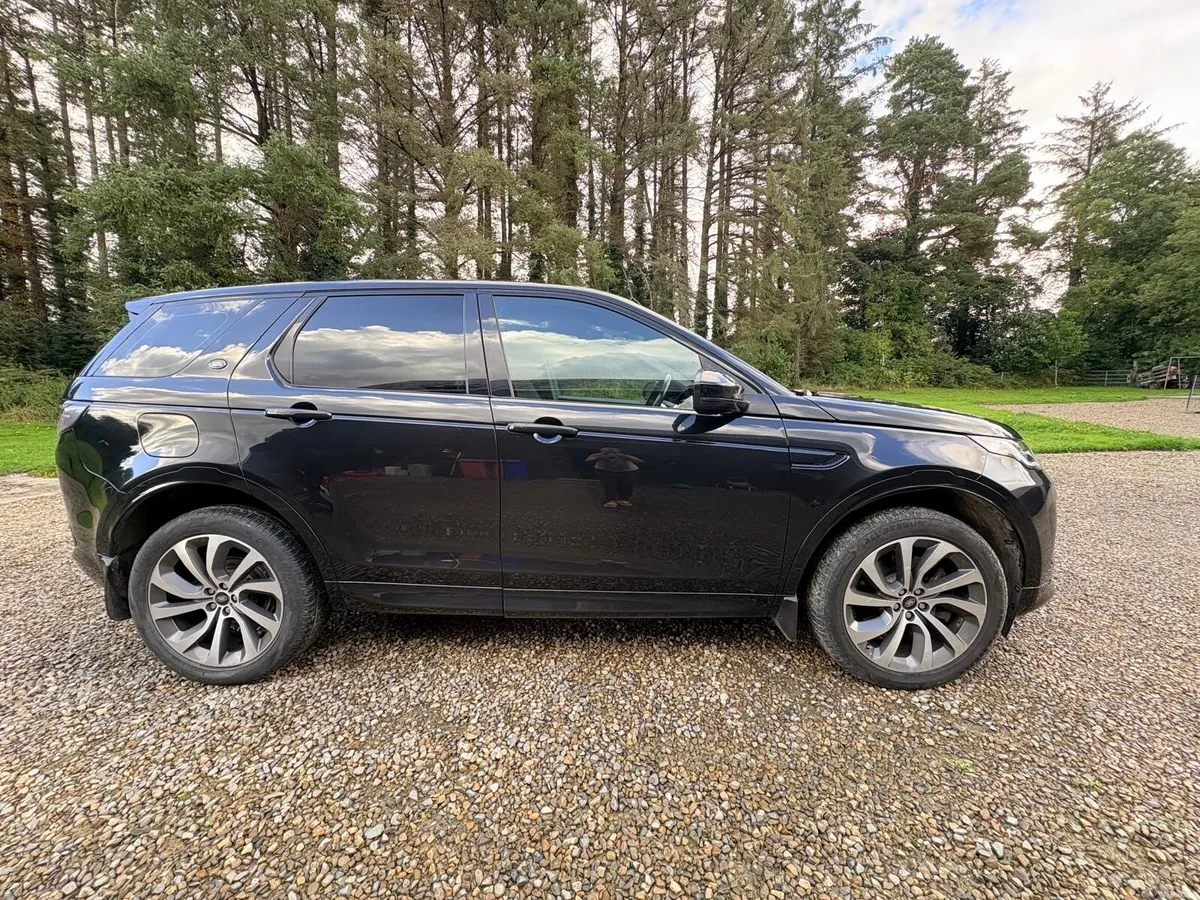 Land Rover Discovery Sport - Image 3