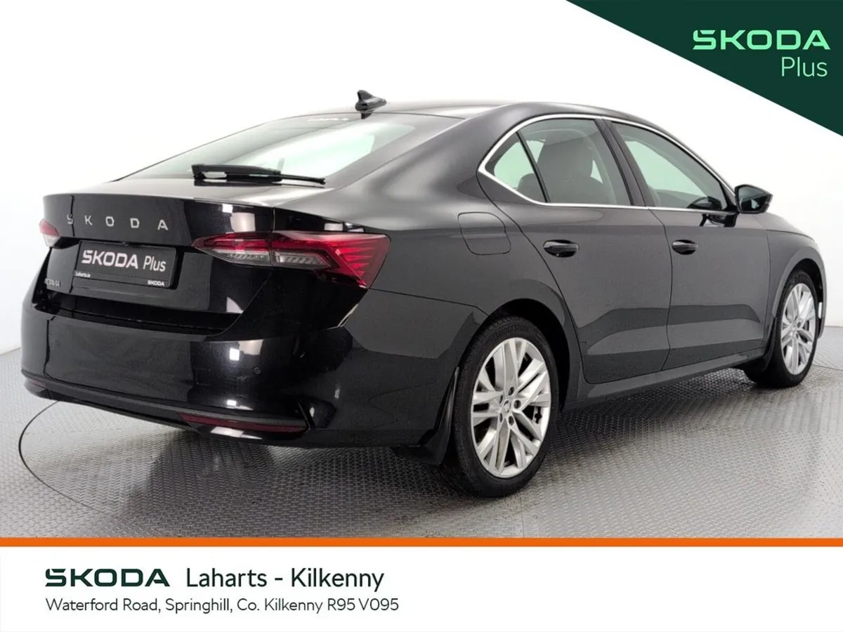 Skoda Octavia SELECTION + 2.0TDI 115HP *HEATED SEA - Image 6