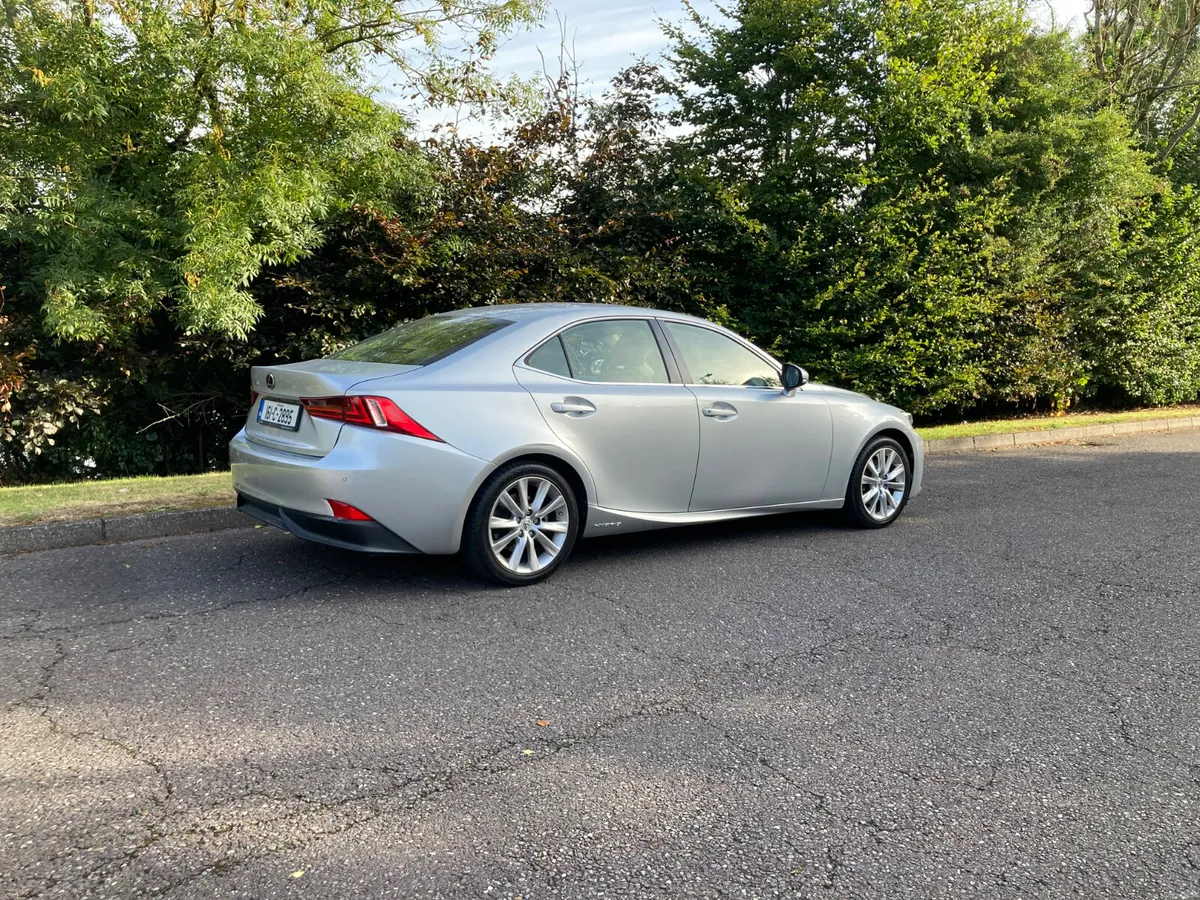2016 Lexus IS300h Executive Only 116000 Klm - Image 3