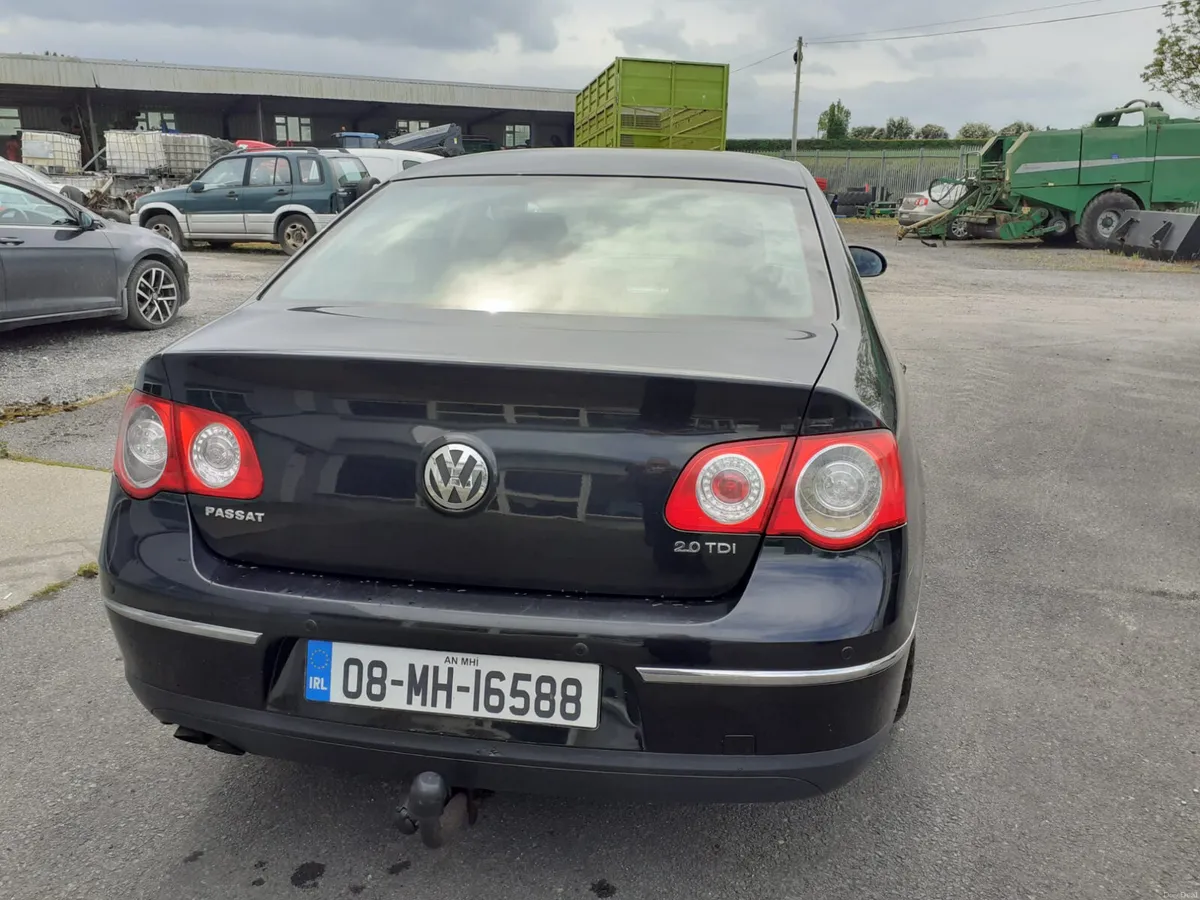 Volkswagen Passat 2008 with AIR CON + new NCT - Image 4
