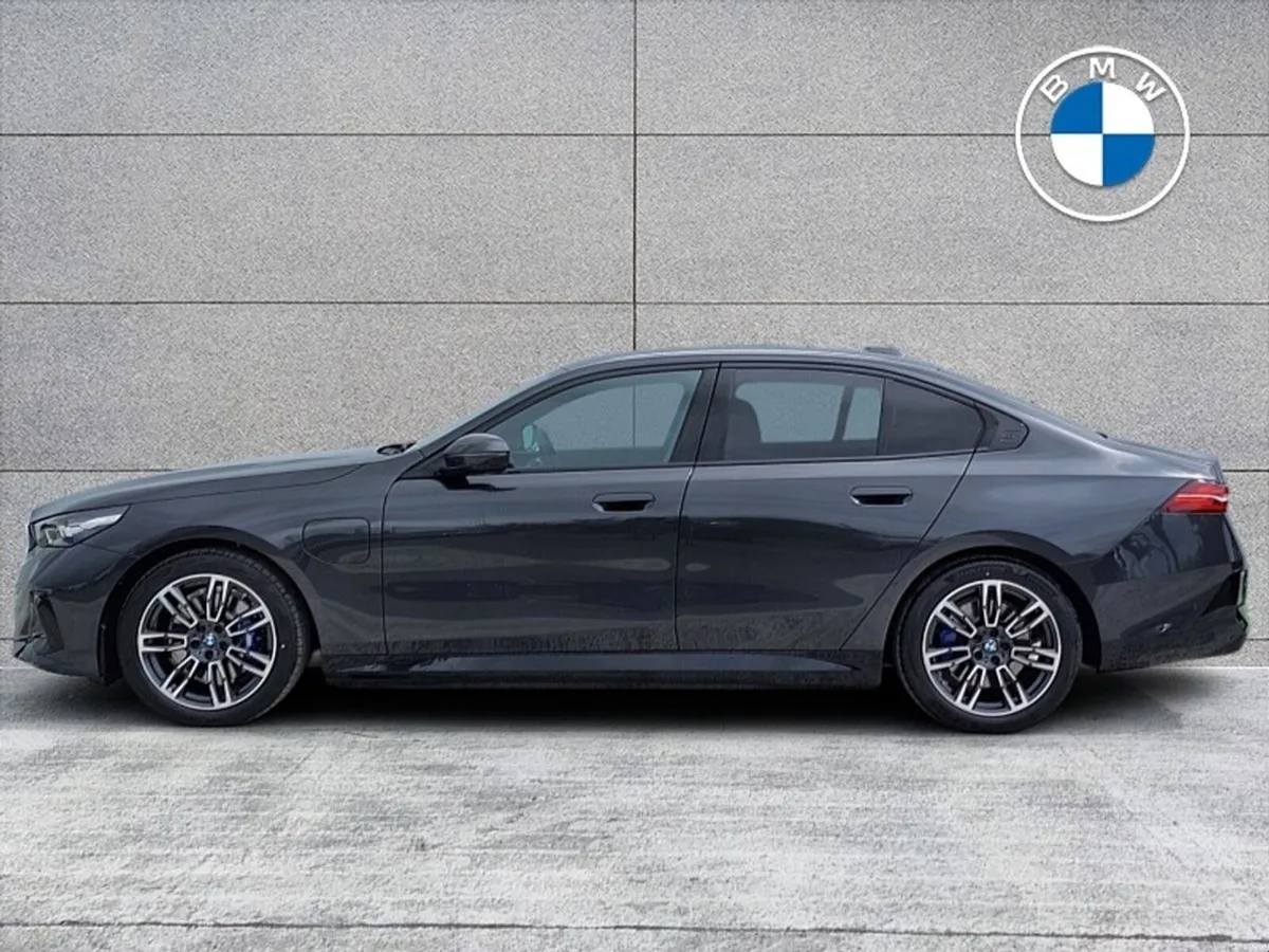 BMW 5-Series 530e M Sport - Image 3