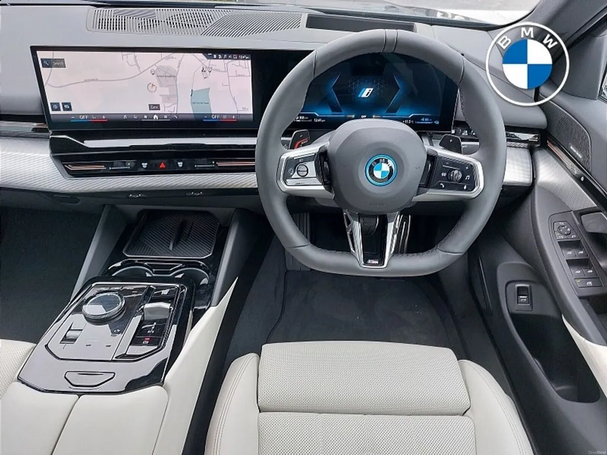 BMW 5-Series 530e M Sport - Image 5