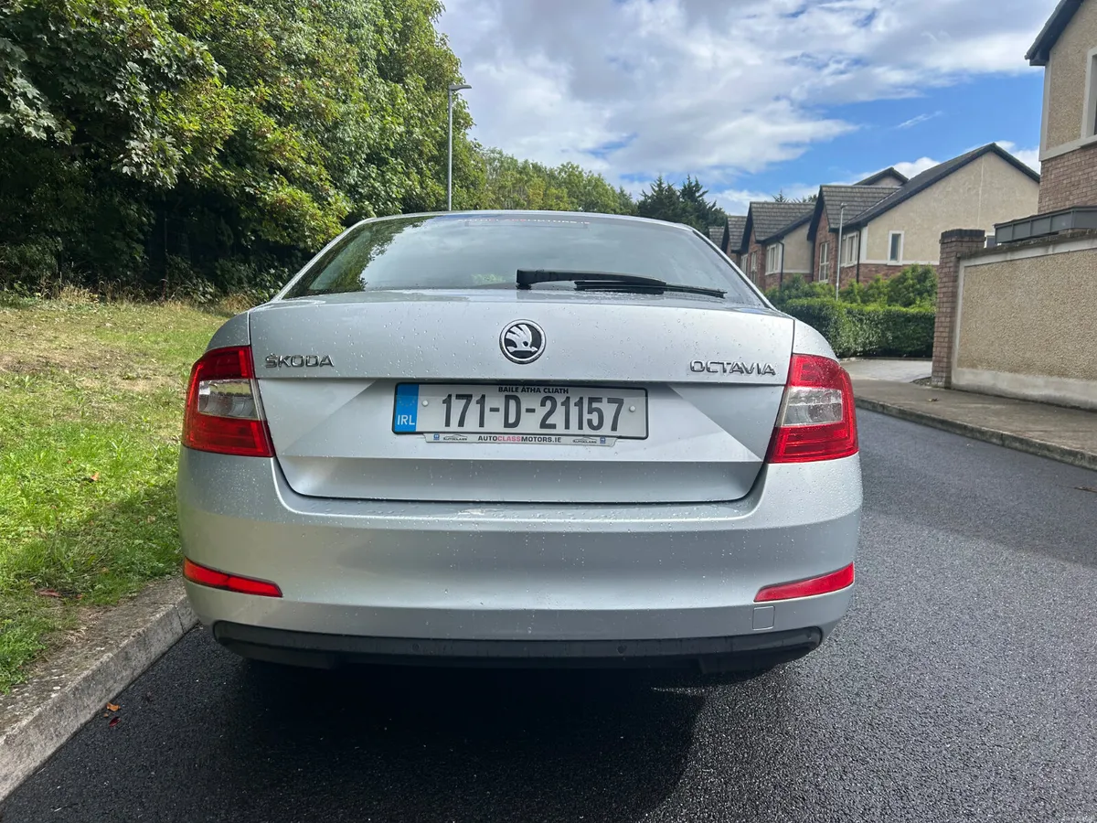 Skoda Octavia 2017 AUTOMATIC ( NCT 02/27) - Image 5