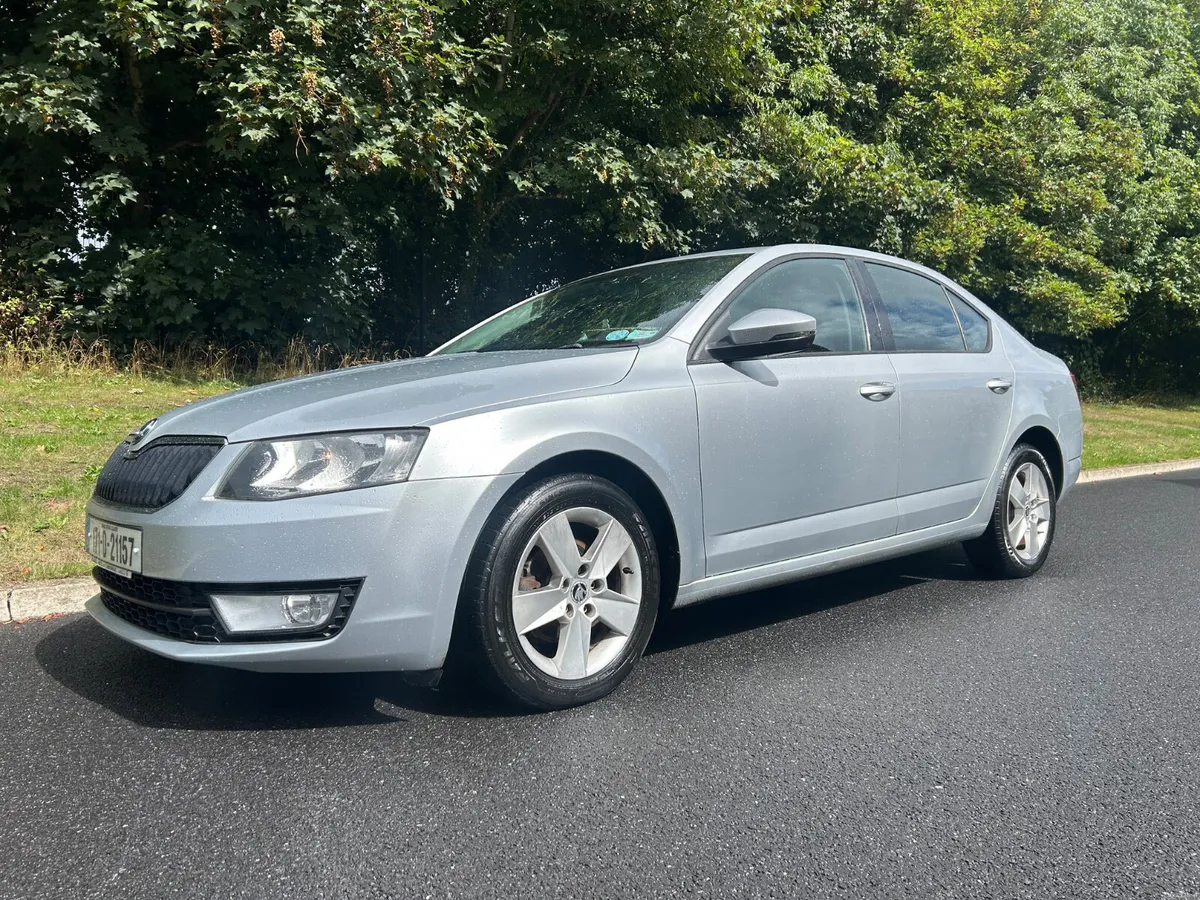 Skoda Octavia 2017 AUTOMATIC ( NCT 02/27) - Image 6