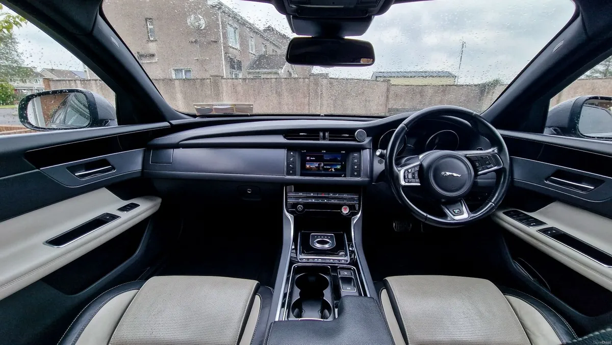 2016 Jaguar XF | NEW TIMING CHAINS! | Full Leather - Image 1