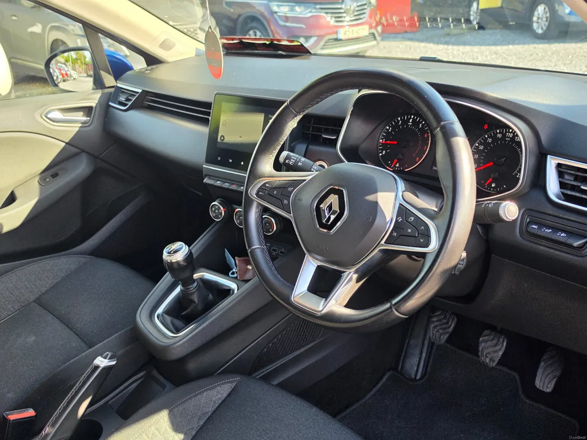 2020 Clio Iconic 1.0/High spec/Irish/Warranty - Image 5