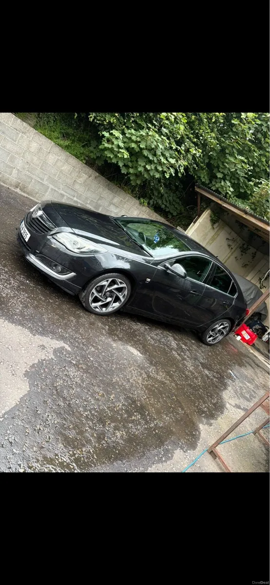 Insignia Sri - Image 2