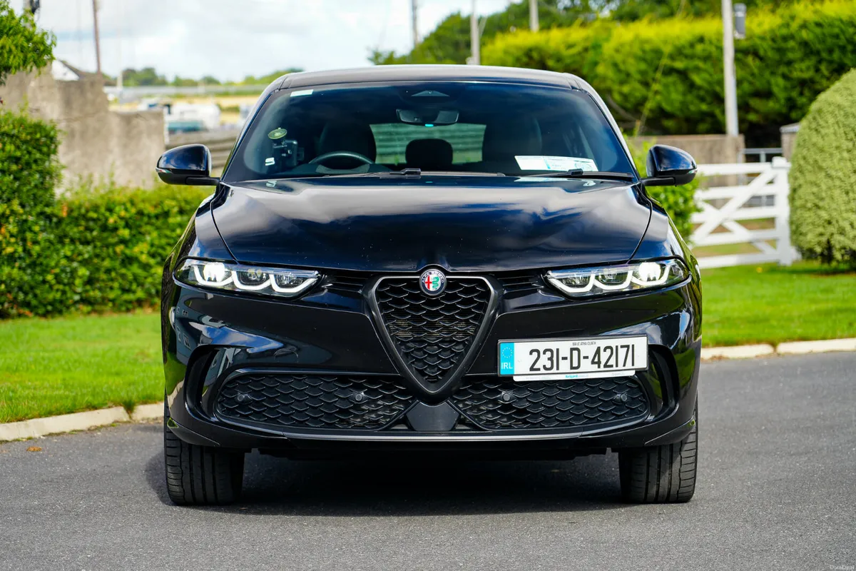 2023 Alfa Romeo Tonale Veloce 1.3 PHEV 280 BHP - Image 5