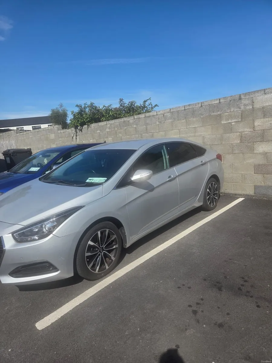 2016 Hyundai 140 - Image 2