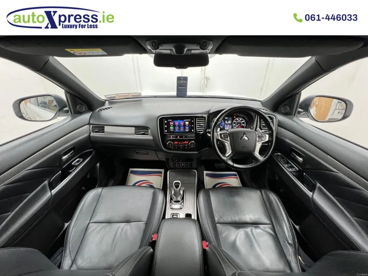 Mitsubishi Outlander 2.4 4H PHEV Automatic - Image 2