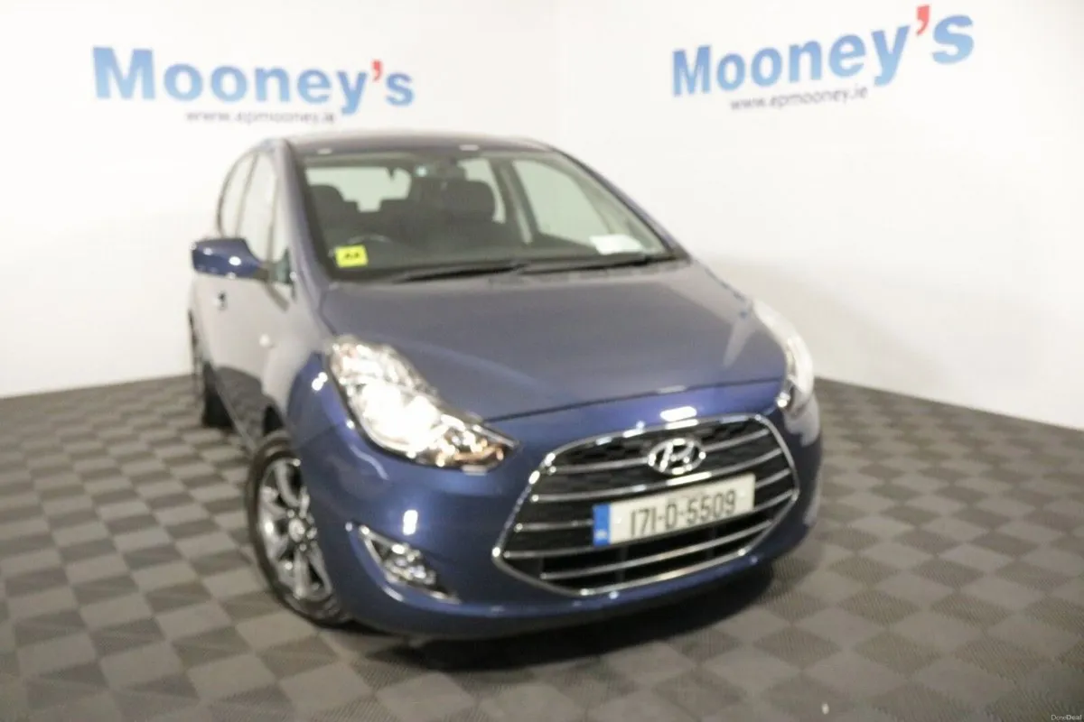 Hyundai ix20 Deluxe 1.4L Petrol Hatchback - Image 2
