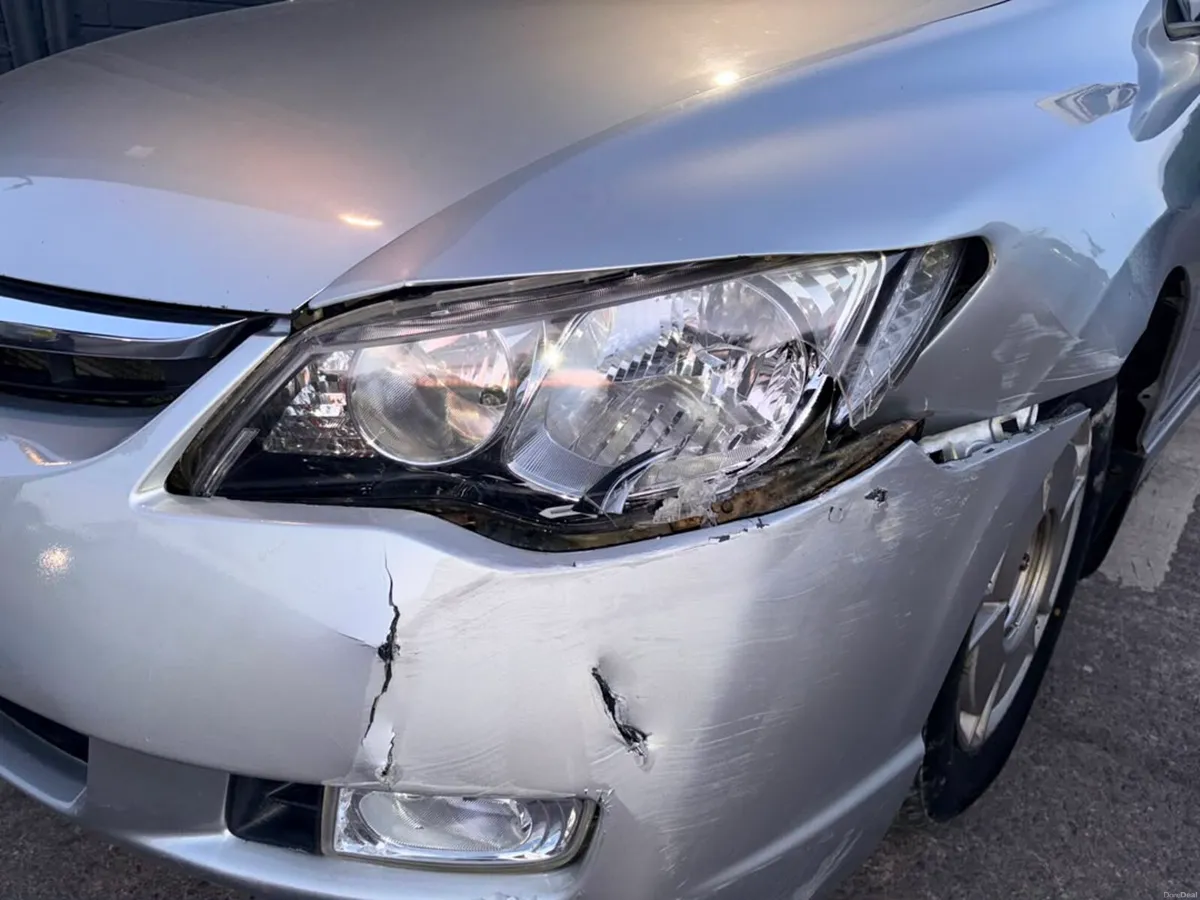 Honda Civic hybrid 4-Door Auto - Image 5