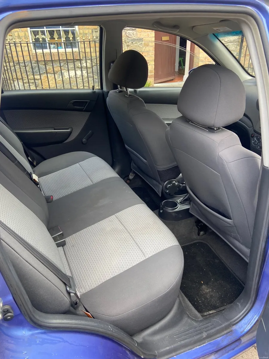 Chevrolet Aveo 2011 - Image 3