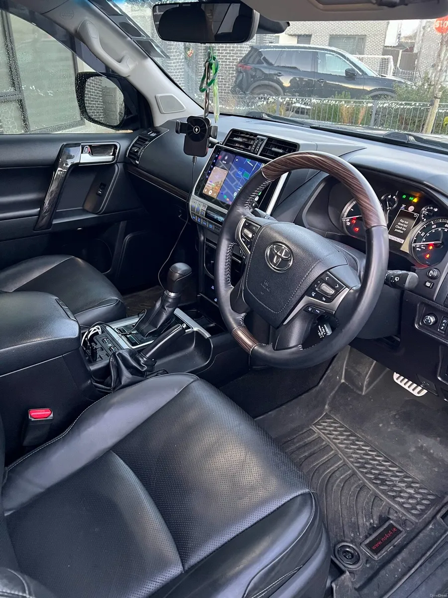 Toyota Landcruiser Prado with Modelista body kit - Image 5
