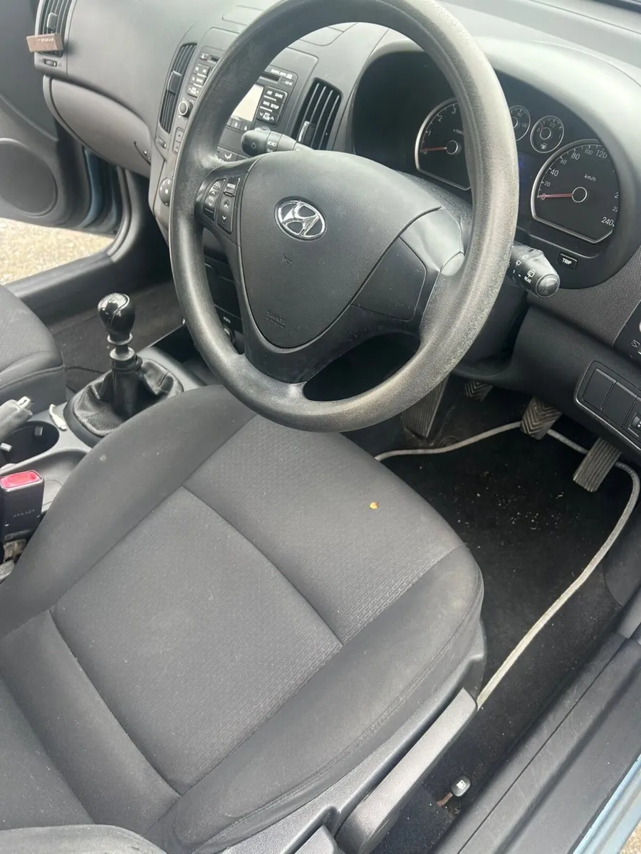 Hyundai i30 2008 - Image 2