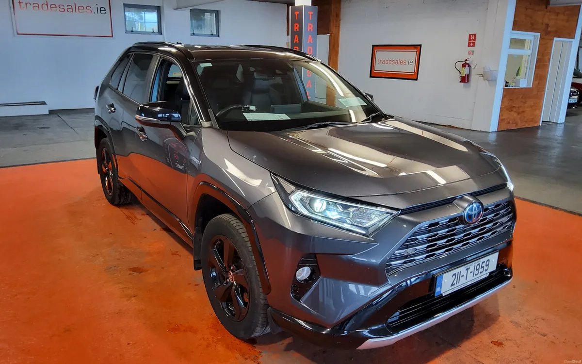 Toyota RAV4 2021 - Image 1