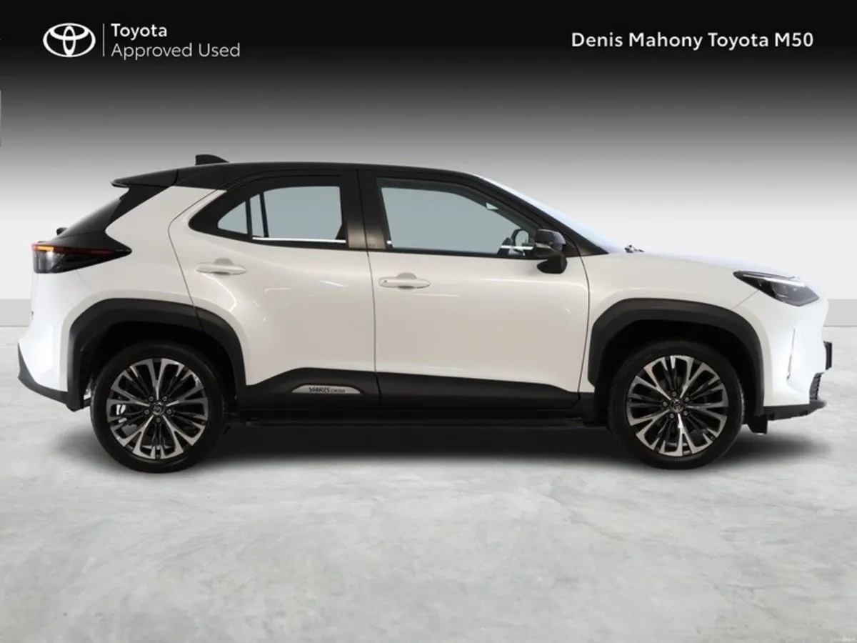 Toyota Yaris Cross Sol Hybrid - Image 3