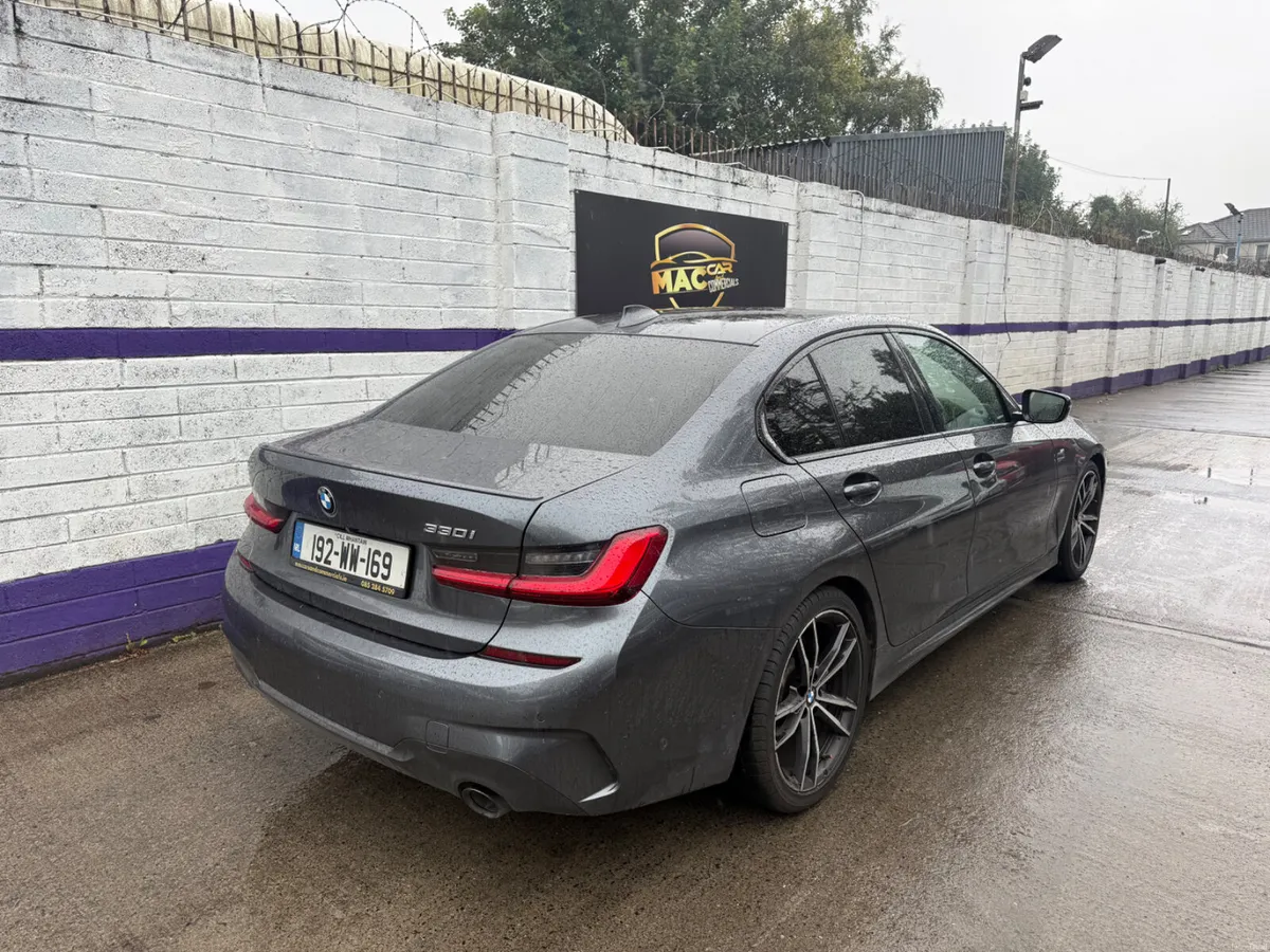 BMW 3-Series 2019 - Image 5