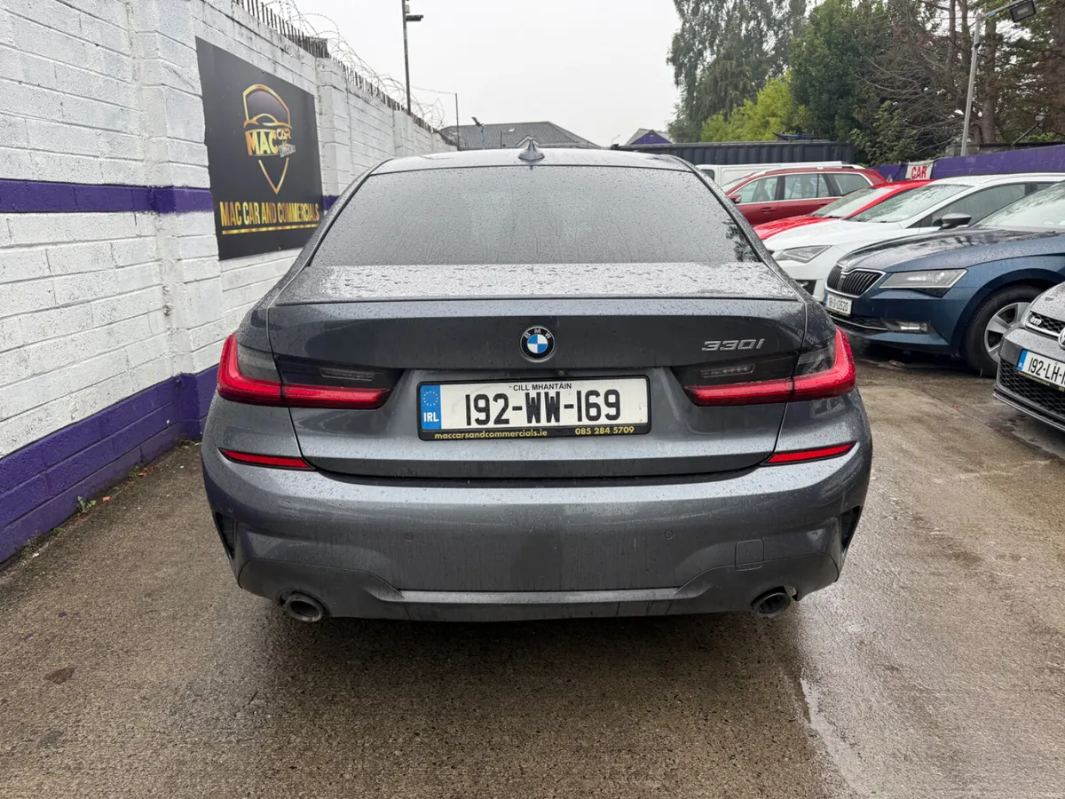 BMW 3-Series 2019 - Image 6