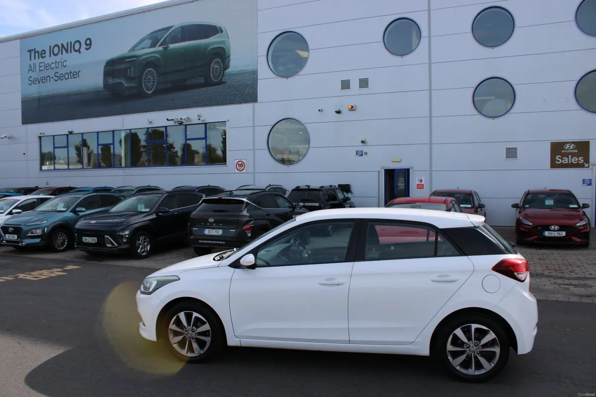 Hyundai i20 2016 - Image 2