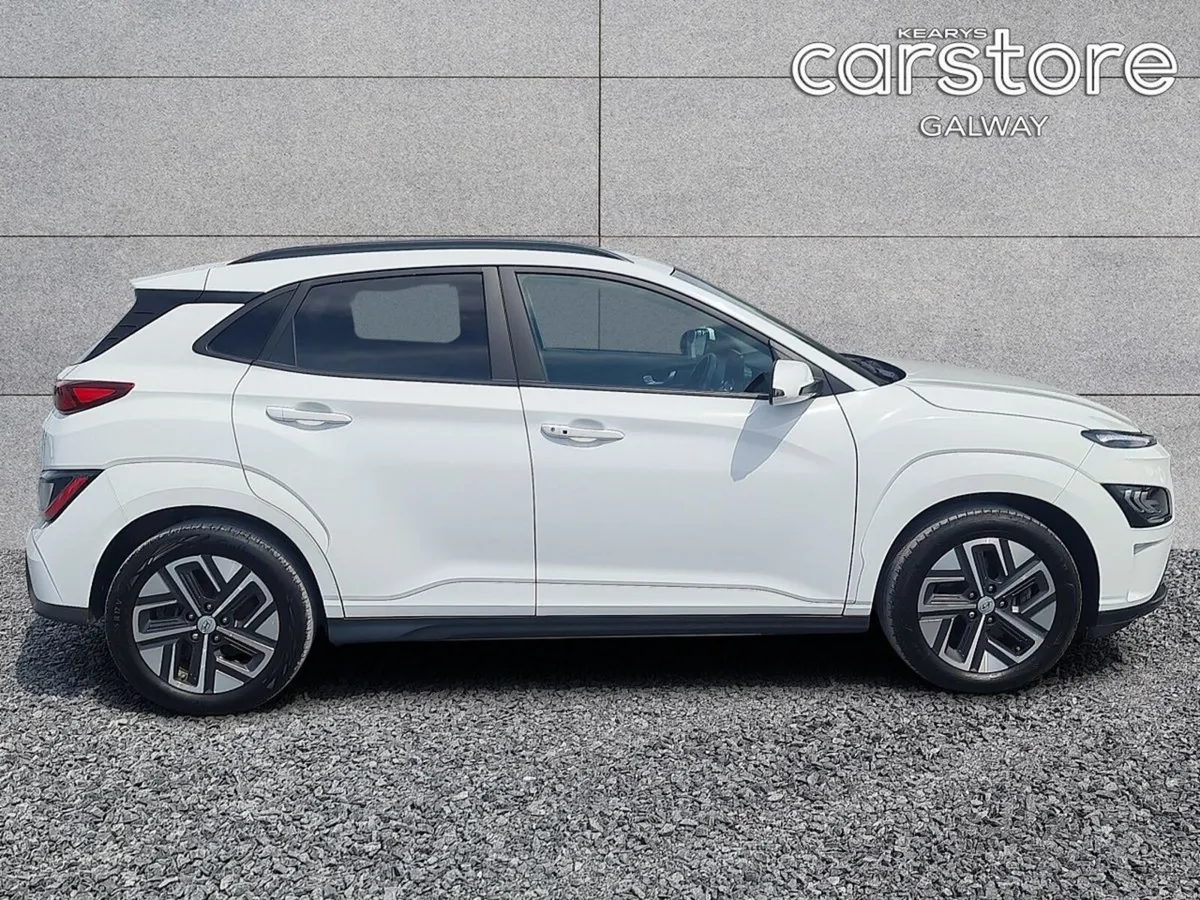 Hyundai KONA Kona Premium Ev  Premium  204 PMSM 64 - Image 2