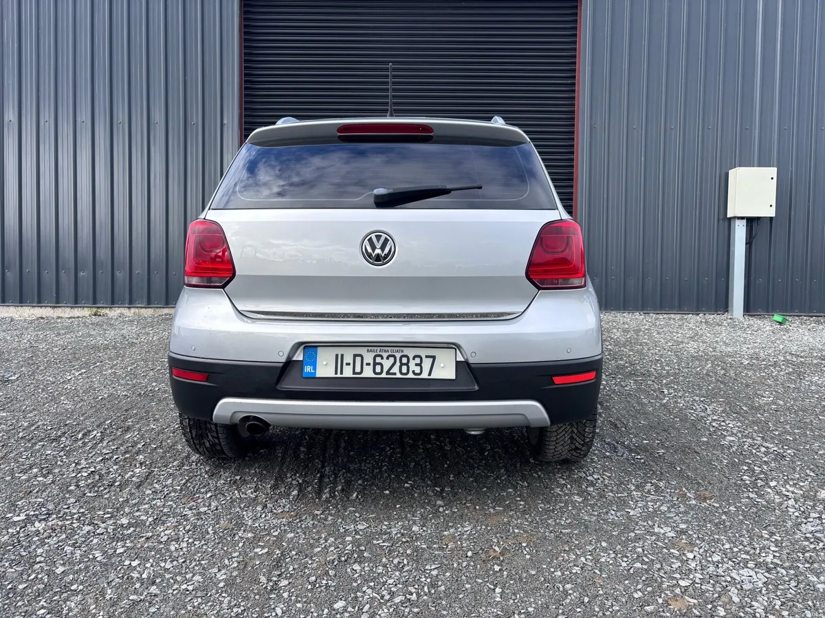 2011 vw polo cross - Image 4