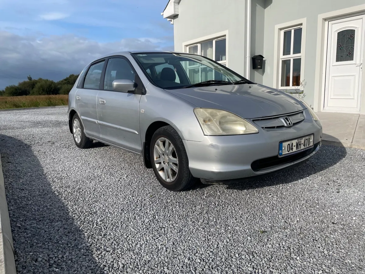 Honda Civic 2004 - Image 1
