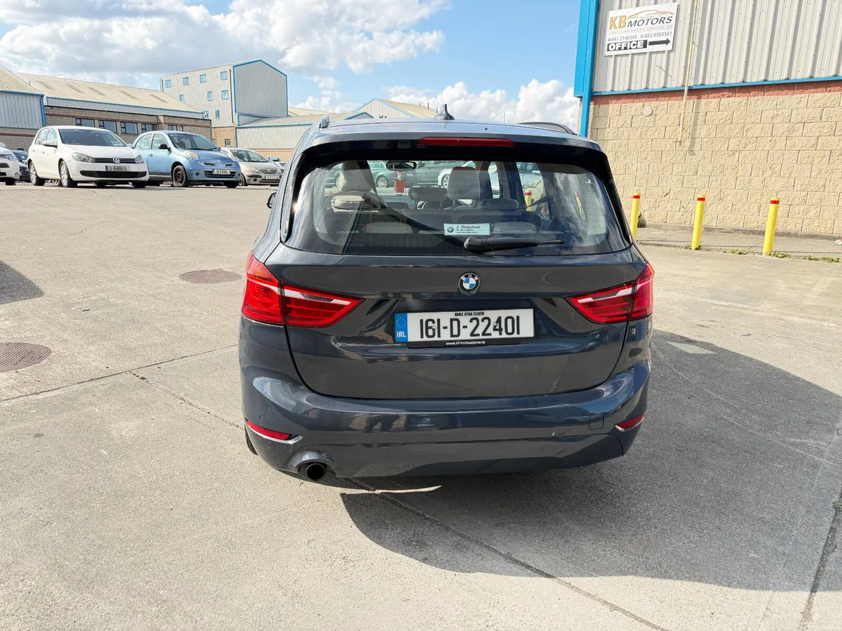 2016,BMW 2 Series 218D Luxury 4DR Auto,7 SEATER - Image 6