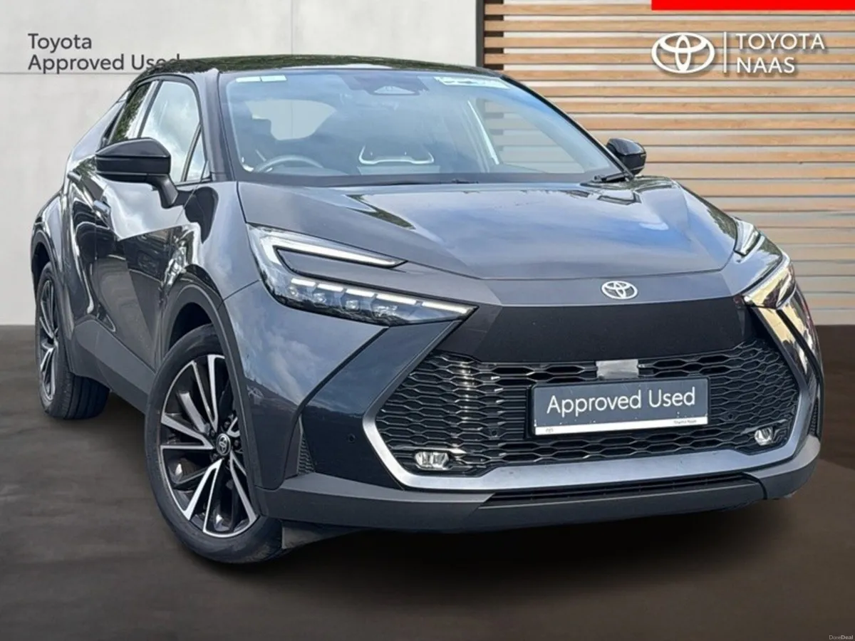 Toyota C-HR HYBRID SOL - Image 1