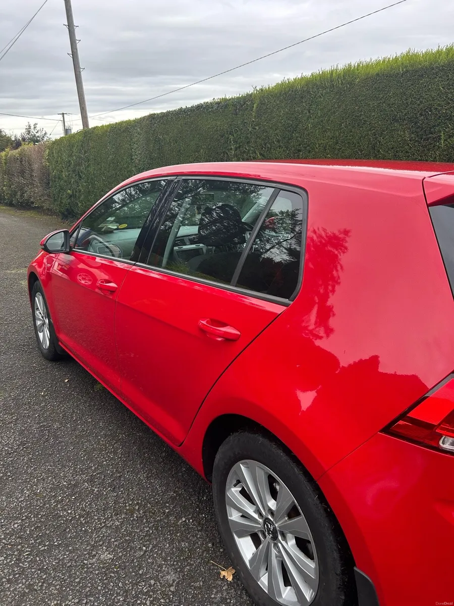 Volkswagen Golf - Image 4