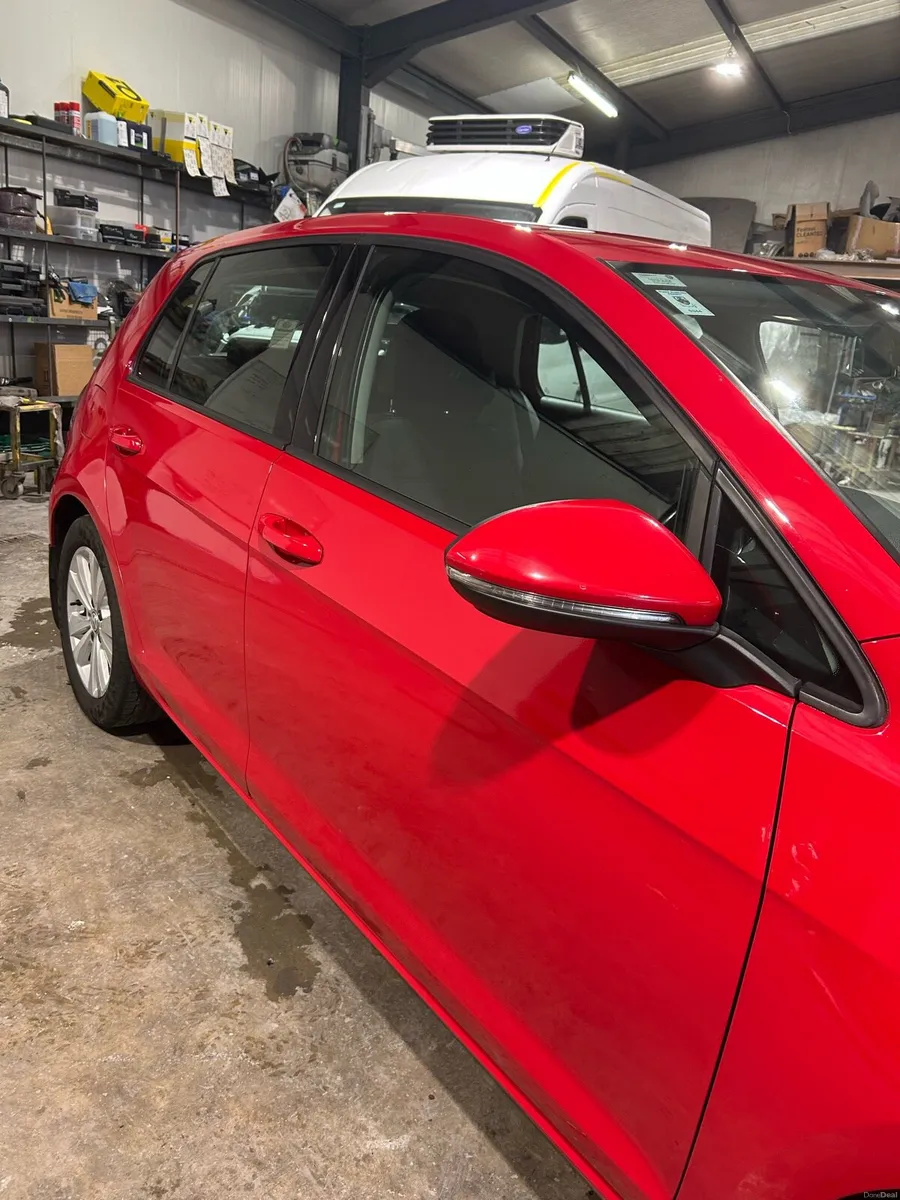 Volkswagen Golf - Image 5
