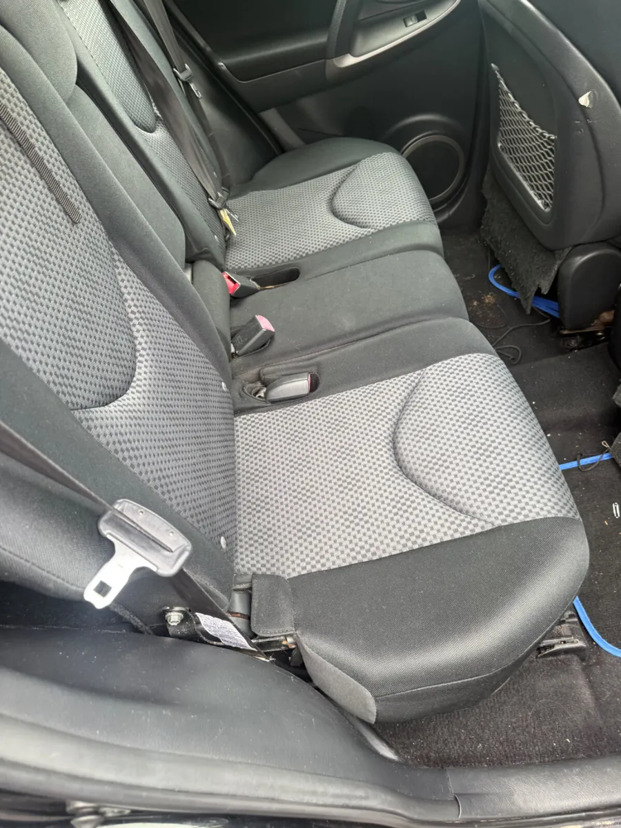 Toyota RAV4 2008 - Image 3