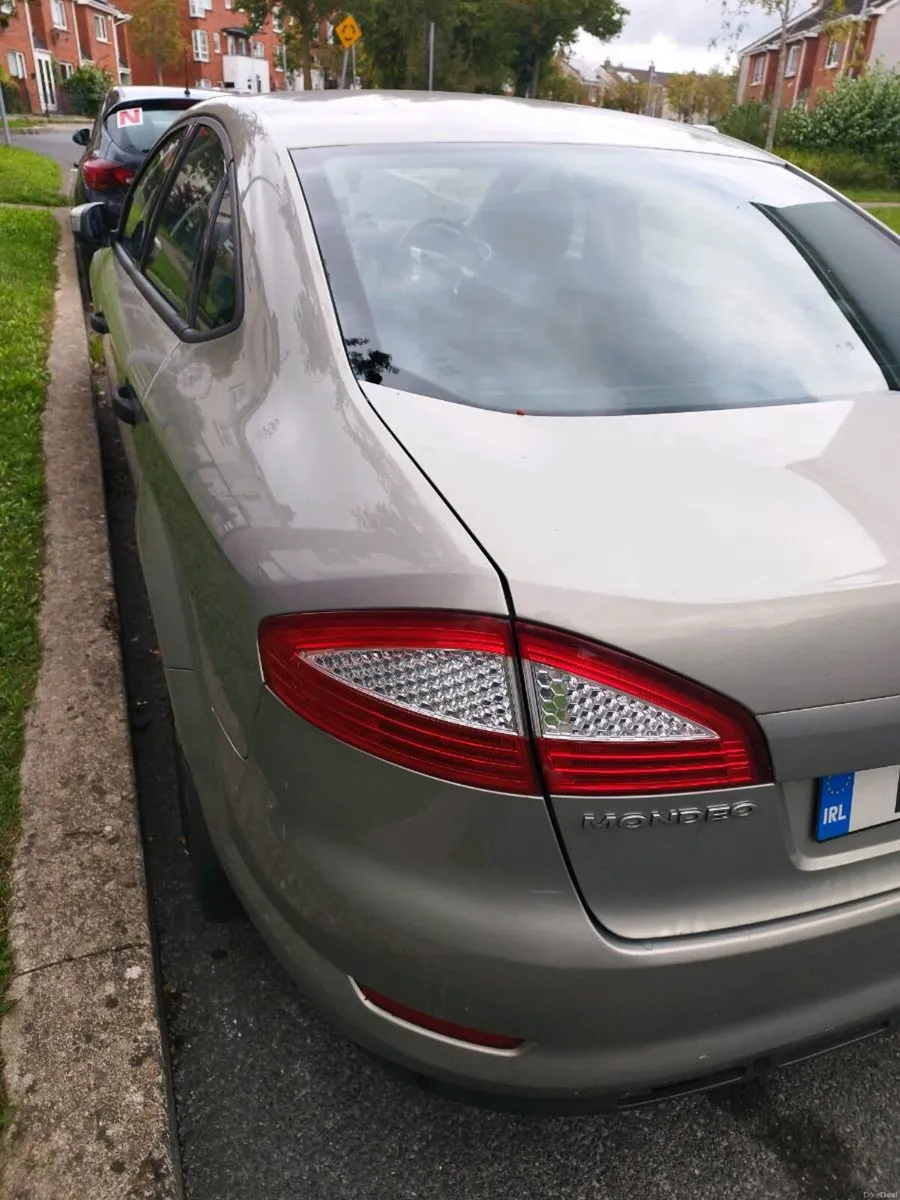 Car - Image 3