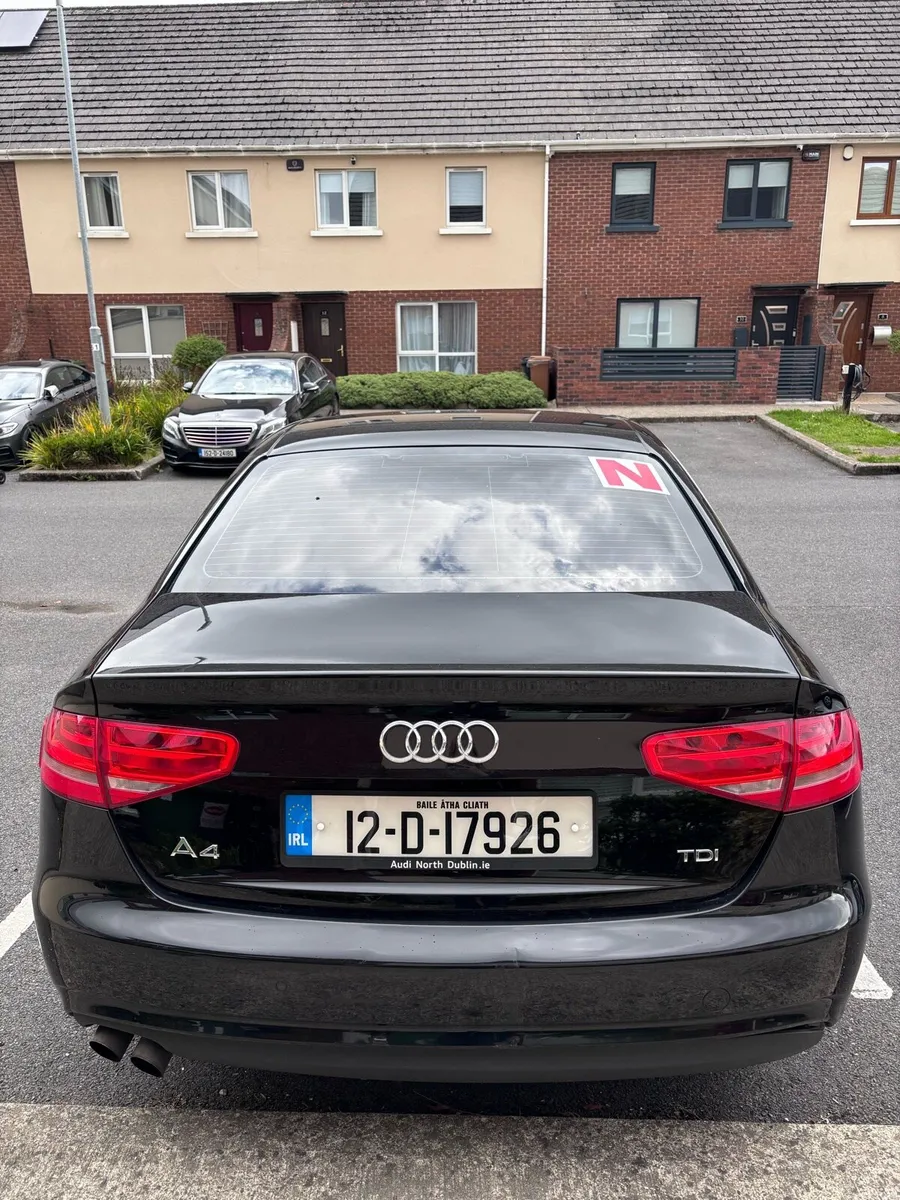 Audi A4 2012 - Image 2