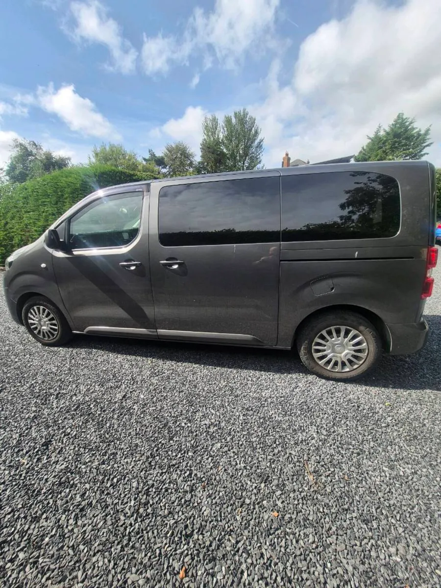 Car - Image 2