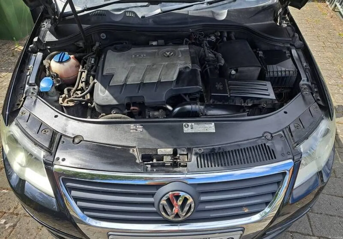 2008 Volkswagen Passat - Image 3