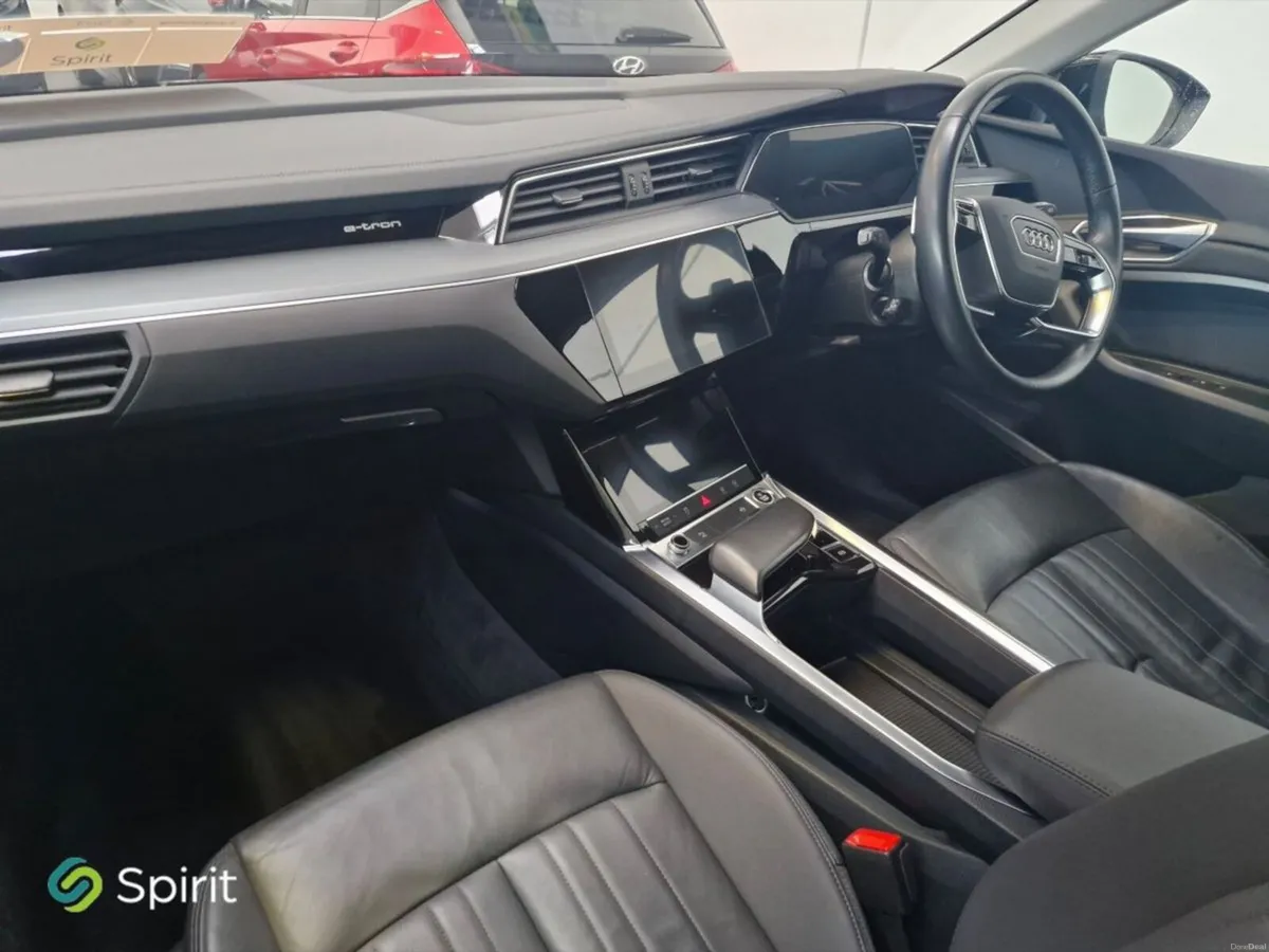 Audi e-tron 55 quattro Advance **JONATHAN ON 08797 - Image 4