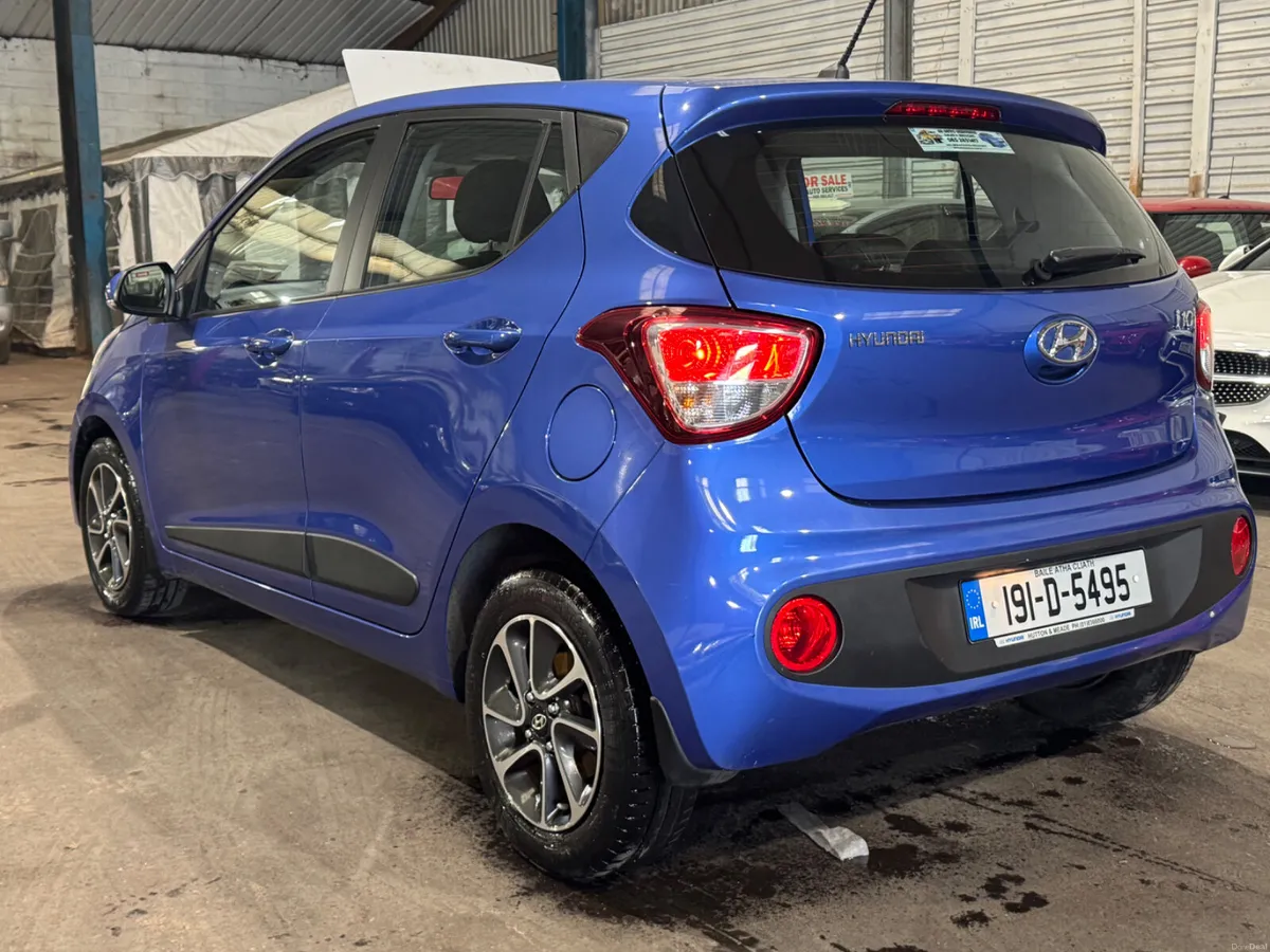 Hyundai i10 2019 ultra low mileage - Image 4