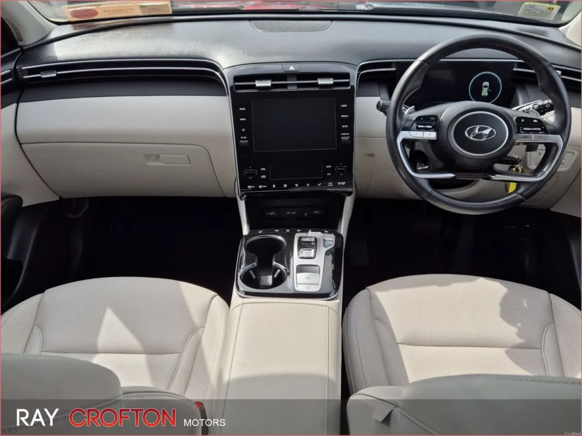 Hyundai Tucson 2WD Executive HEV Auto w.2 Tone Roo - Image 4