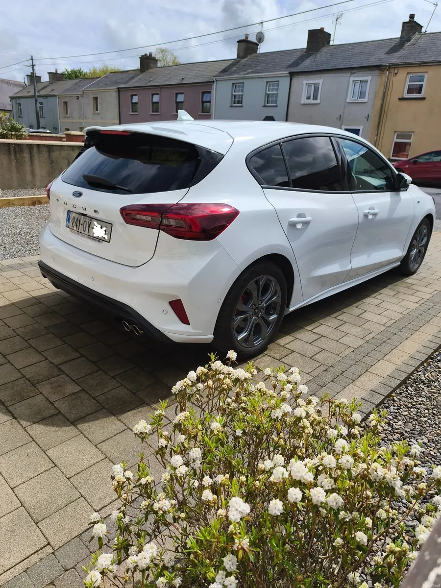 Ford Focus 2024 - Image 3